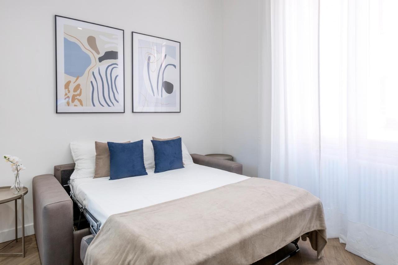 White Flat Cross Apartment Roma Ngoại thất bức ảnh
