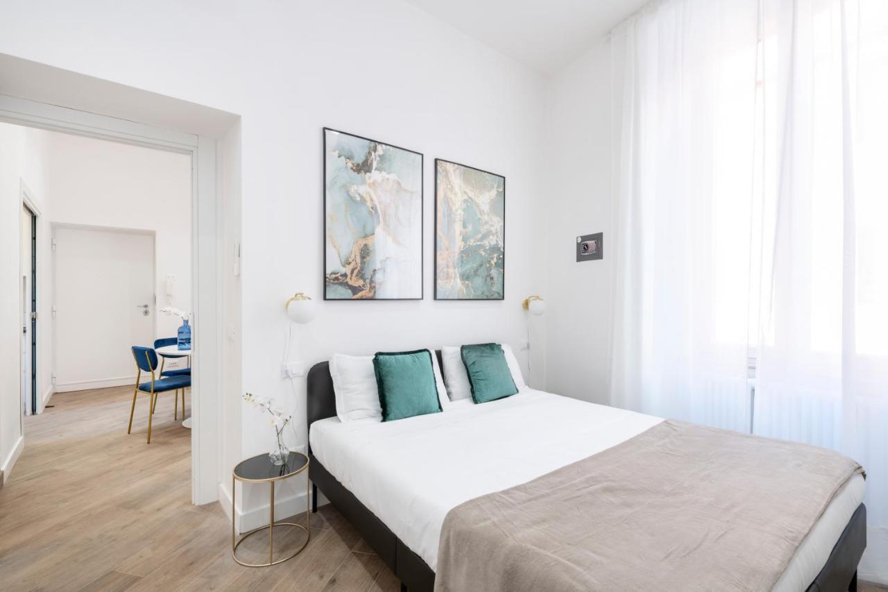 White Flat Cross Apartment Roma Ngoại thất bức ảnh